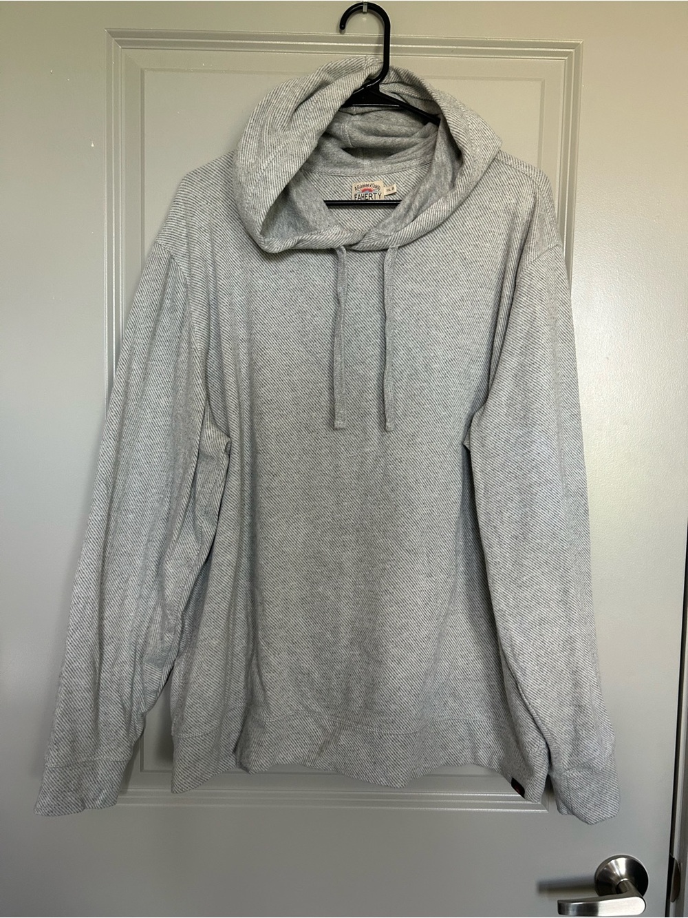 Faherty Light Gray Men's Hooded Long-Sleeve Pullover